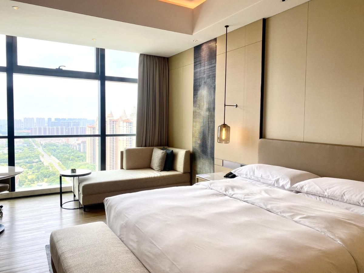 Zhangjiagang Marriott Hotel Exterior foto